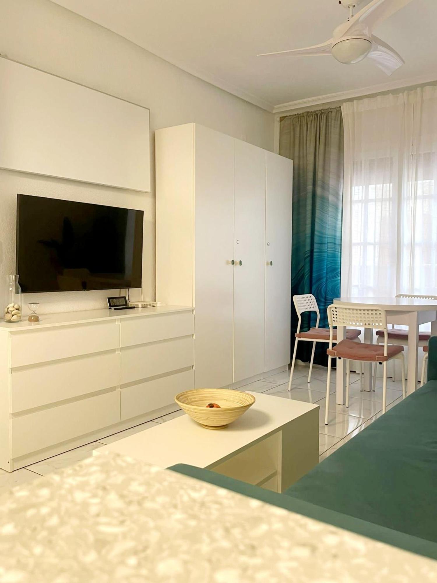 Apartament Casa Milo Playa Los Locos Torrevieja Dış mekan fotoğraf